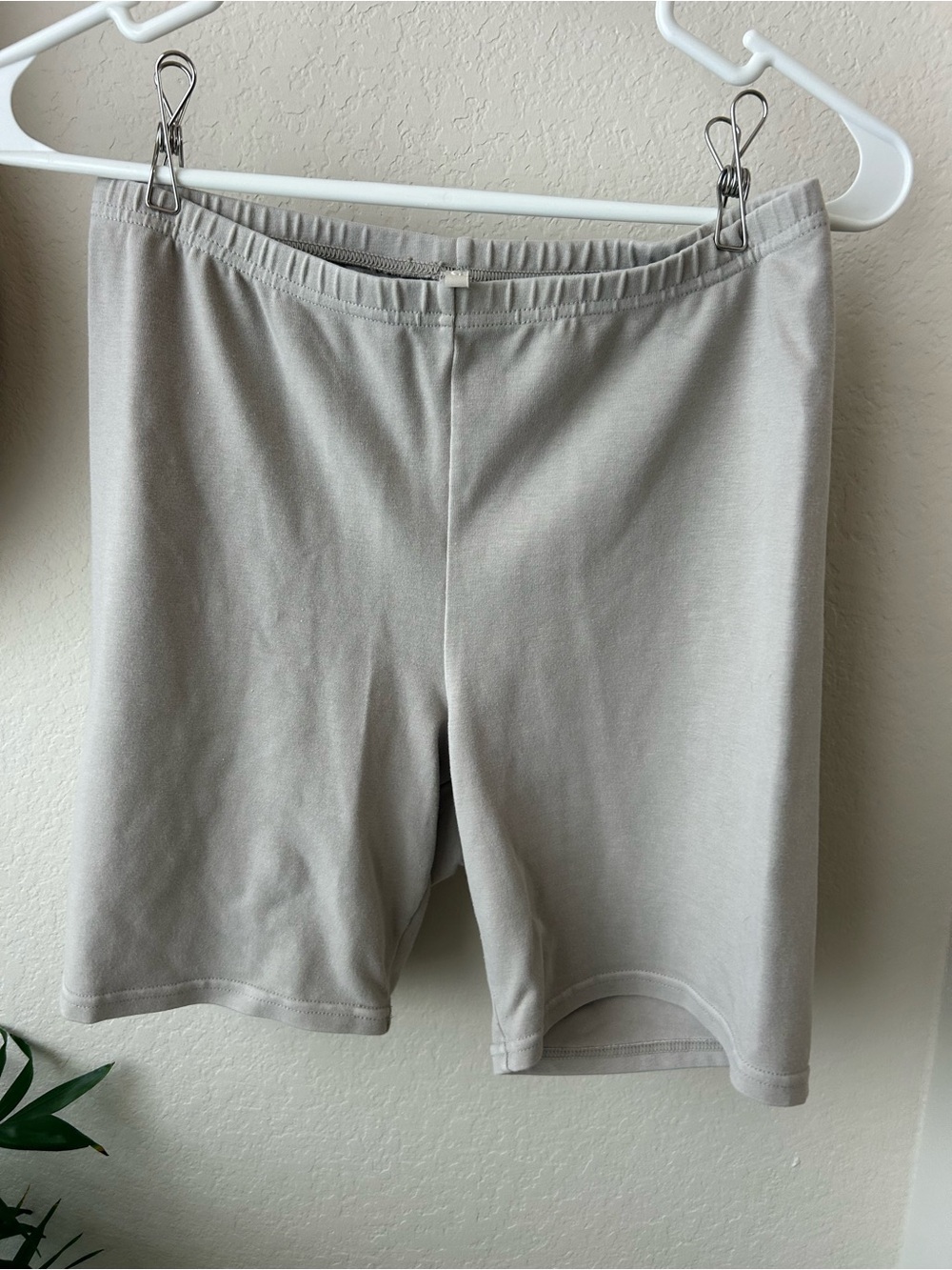 SKIMS Women's Bike Shorts in Light Taupe